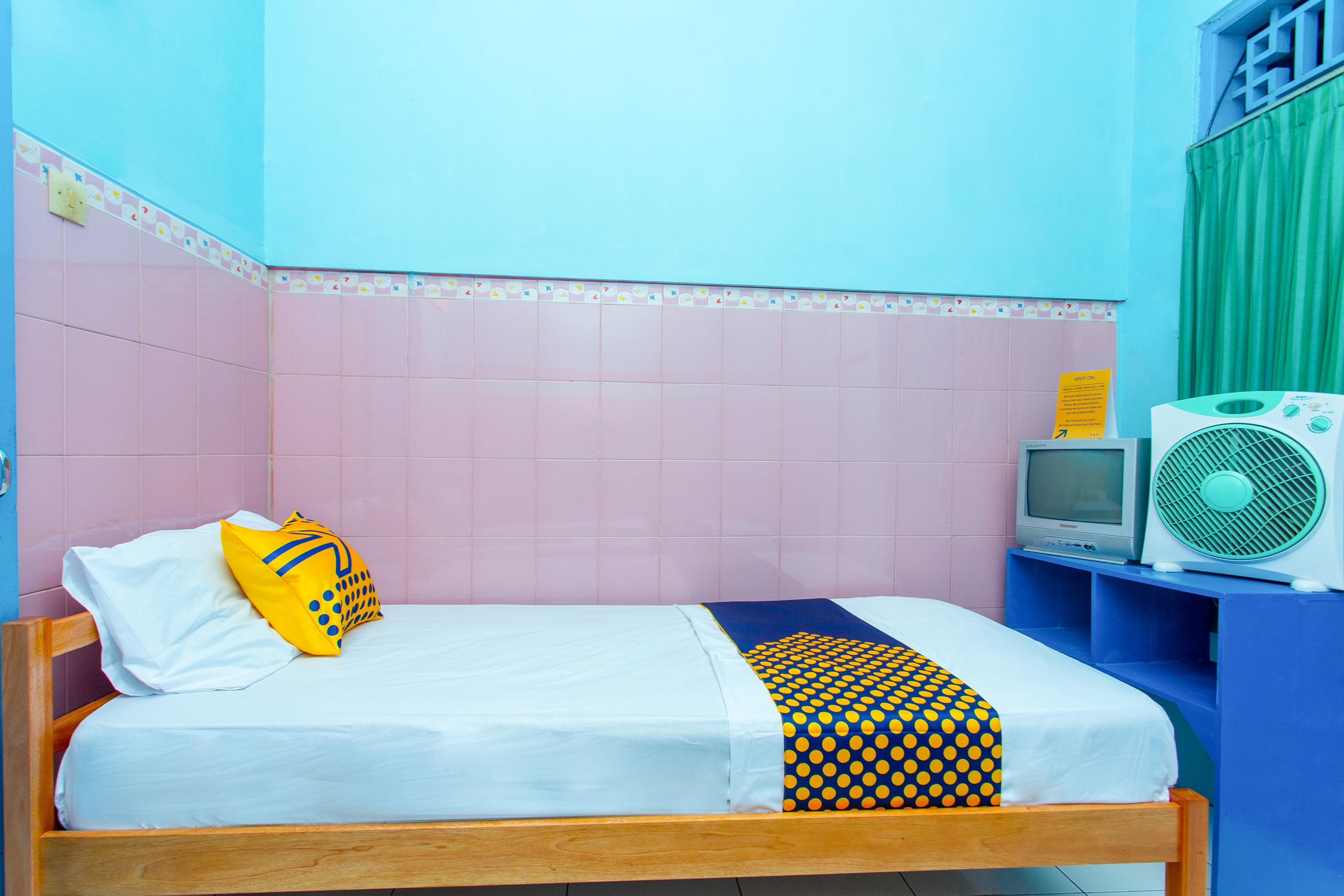 Spot On 2871 Hotel Budi بوروكيرتو المظهر الخارجي الصورة