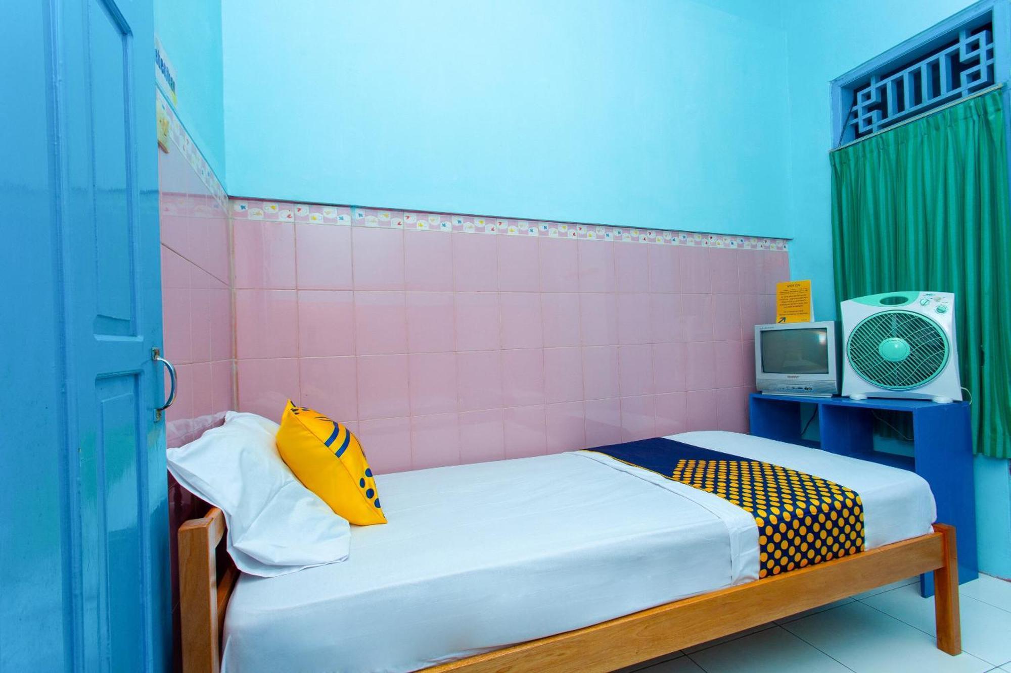 Spot On 2871 Hotel Budi بوروكيرتو المظهر الخارجي الصورة
